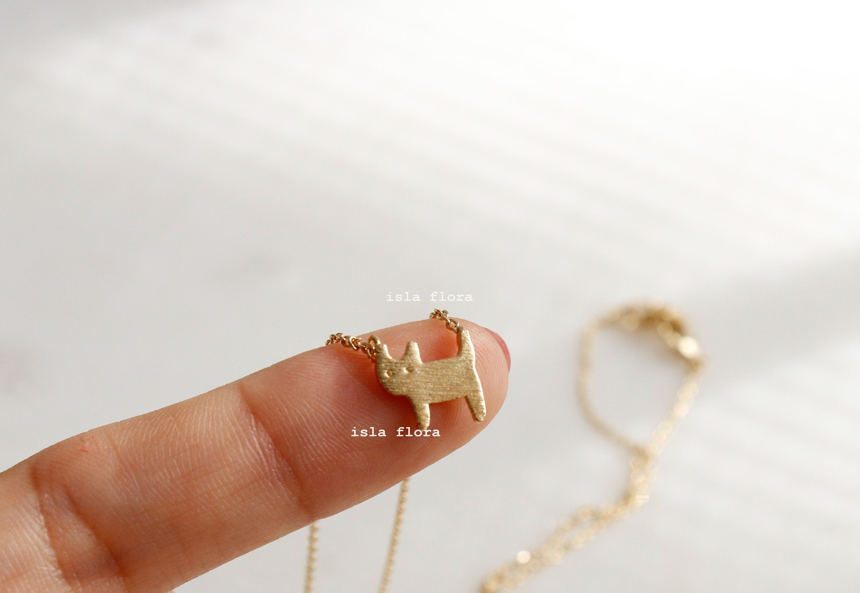 Whiskered Whisper Cat Necklace – A Minimalist Ode to Feline Grace